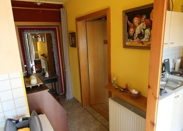 Апартаменты Kleine Wohngelegenheit Хемниц